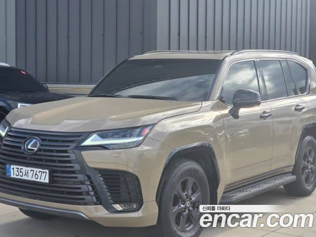 Lexus LX