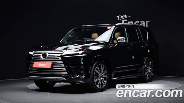 Lexus LX