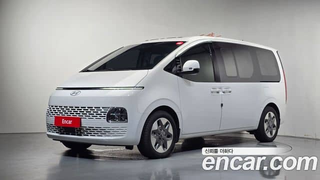 Hyundai Staria
