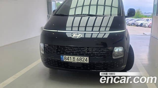 Hyundai Staria