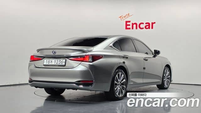 Lexus ES300h