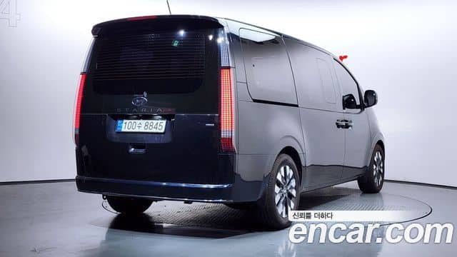 Hyundai Staria
