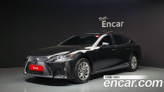 Lexus LS500h