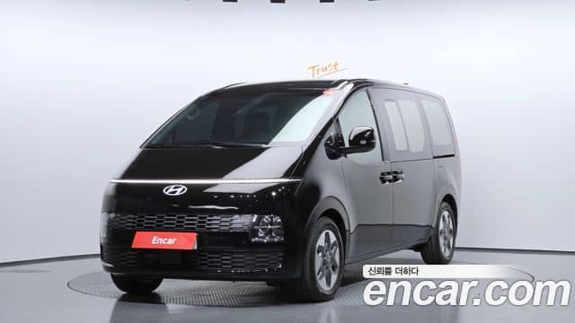 Hyundai Staria