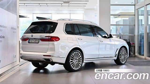BMW X7