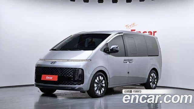 Hyundai Staria