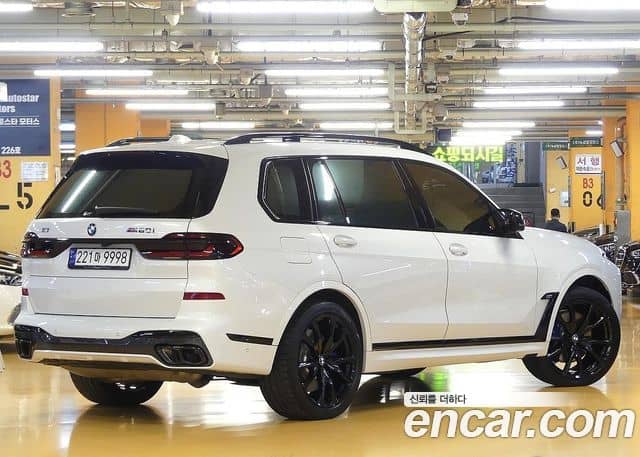BMW X7