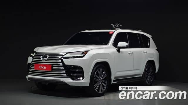 Lexus LX