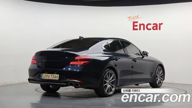 Genesis G70