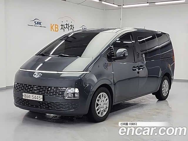 Hyundai Staria