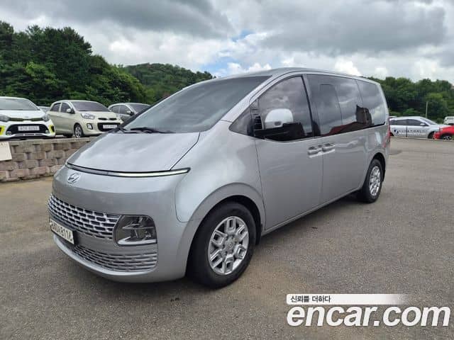 Hyundai Staria