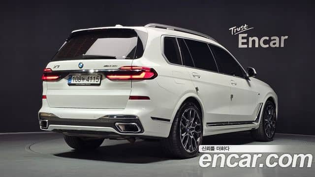 BMW X7