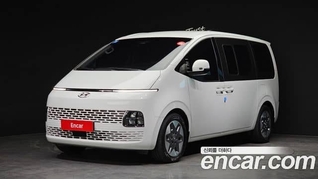 Hyundai Staria