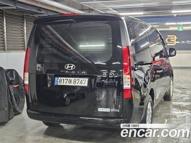 Hyundai Staria