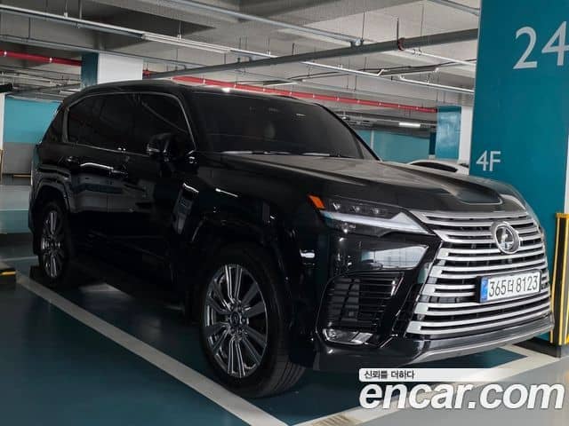 Lexus LX