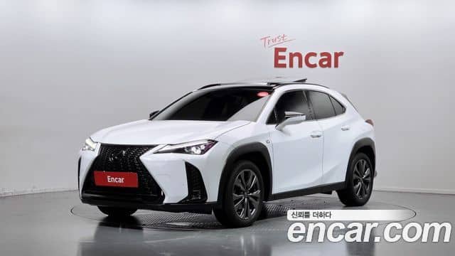 Lexus UX250h