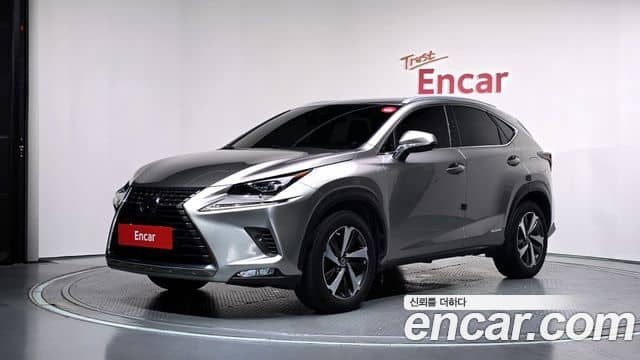 Lexus NX300h