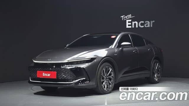 Toyota Crown Crossover
