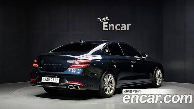 Genesis G70