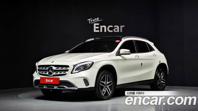 Mercedes-Benz GLA-Class