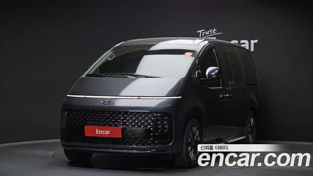 Hyundai Staria