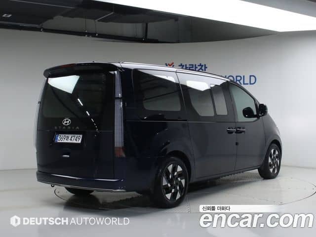 Hyundai Staria