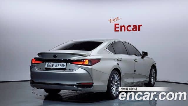 Lexus ES300h