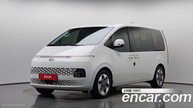 Hyundai Staria