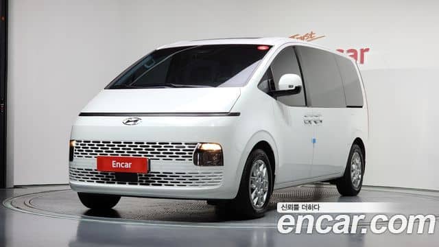 Hyundai Staria