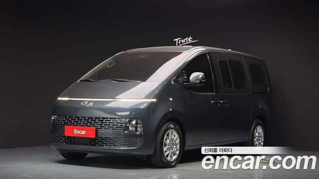 Hyundai Staria