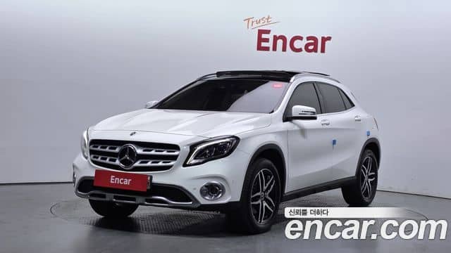 Mercedes-Benz GLA-Class