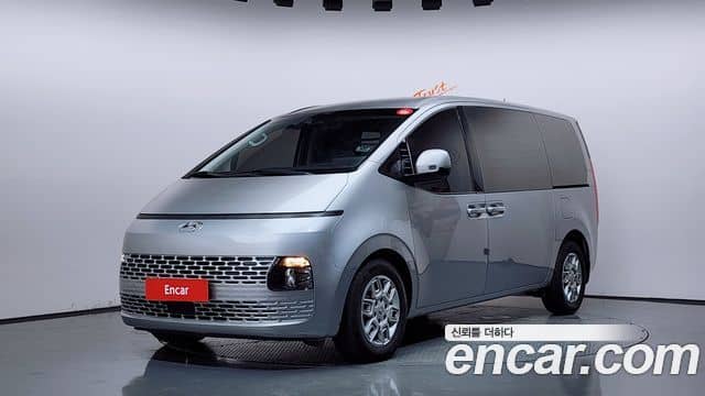 Hyundai Staria