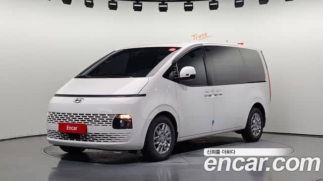 Hyundai Staria