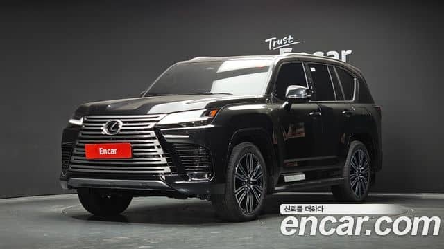 Lexus LX