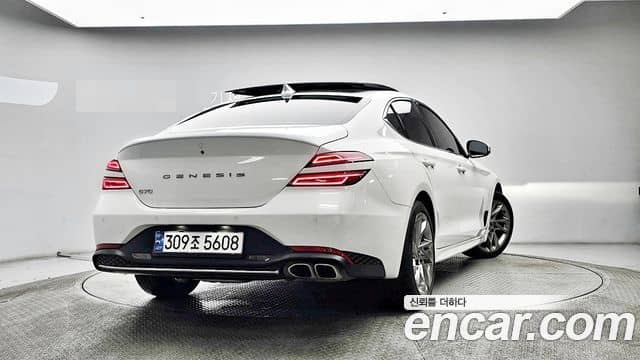 Genesis G70