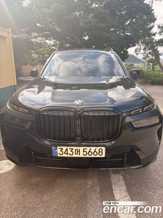 BMW X7