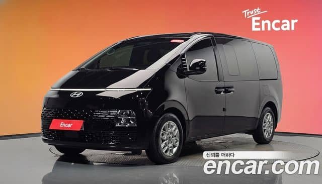 Hyundai Staria