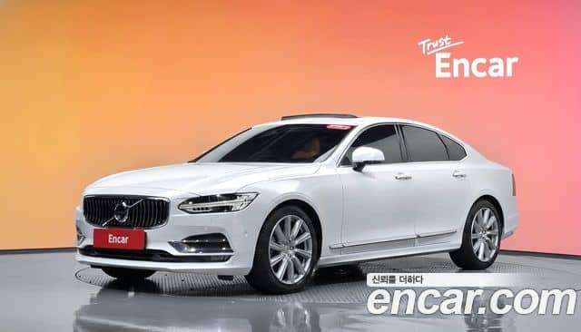 Volvo S90