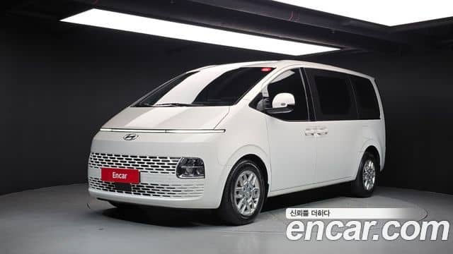 Hyundai Staria