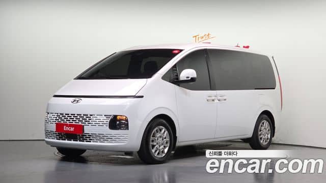 Hyundai Staria