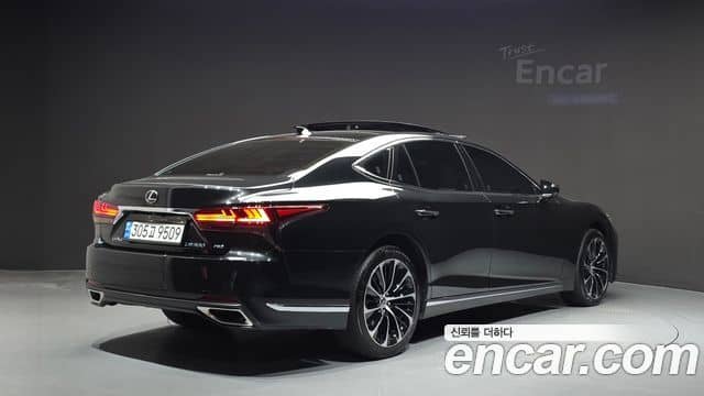 Lexus LS500