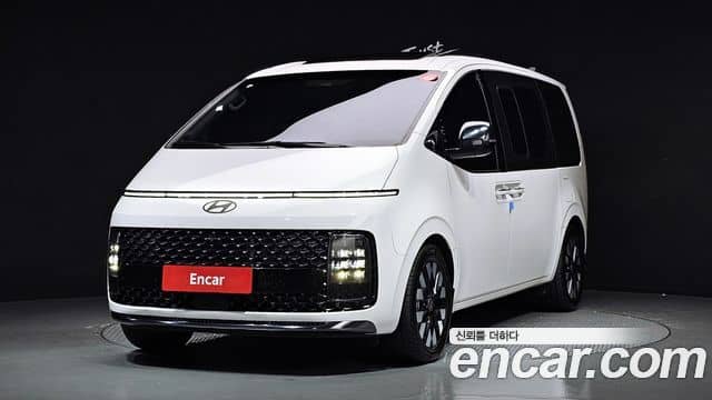 Hyundai Staria