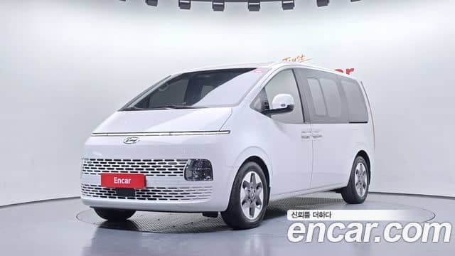 Hyundai Staria