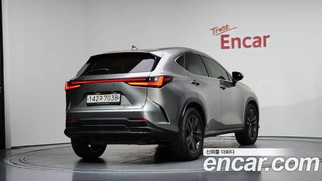 Lexus NX350h