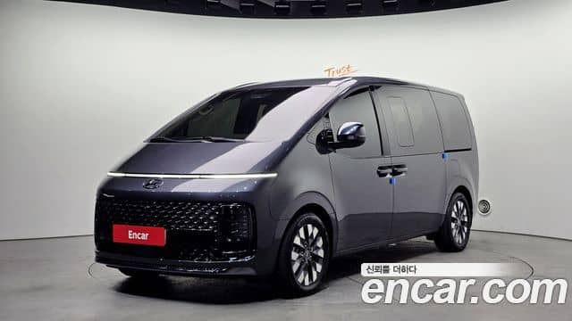 Hyundai Staria
