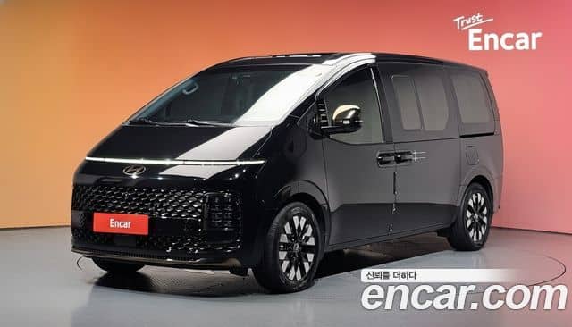 Hyundai Staria