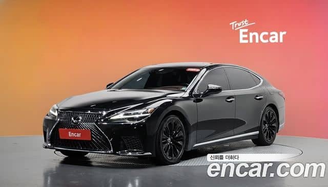 Lexus LS500h