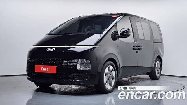 Hyundai Staria