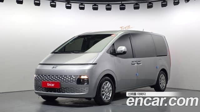 Hyundai Staria