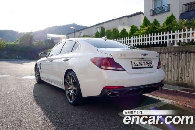 Genesis G70